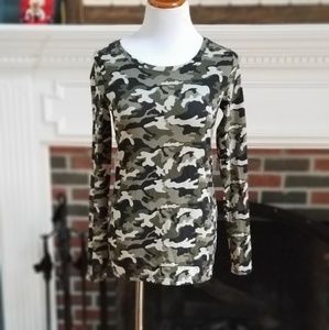 Buy2 Get 1 FREE!!⭐️Long Sleeve Camouflage Top NWOT